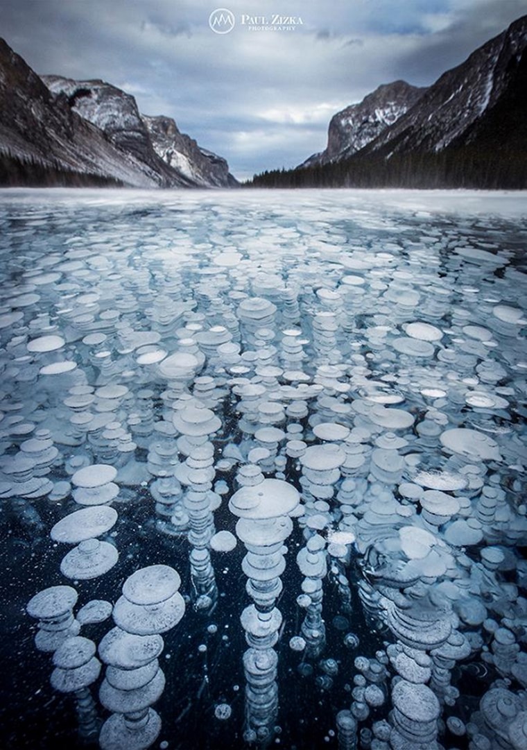 bulles d air prises au piege lac minnewanka