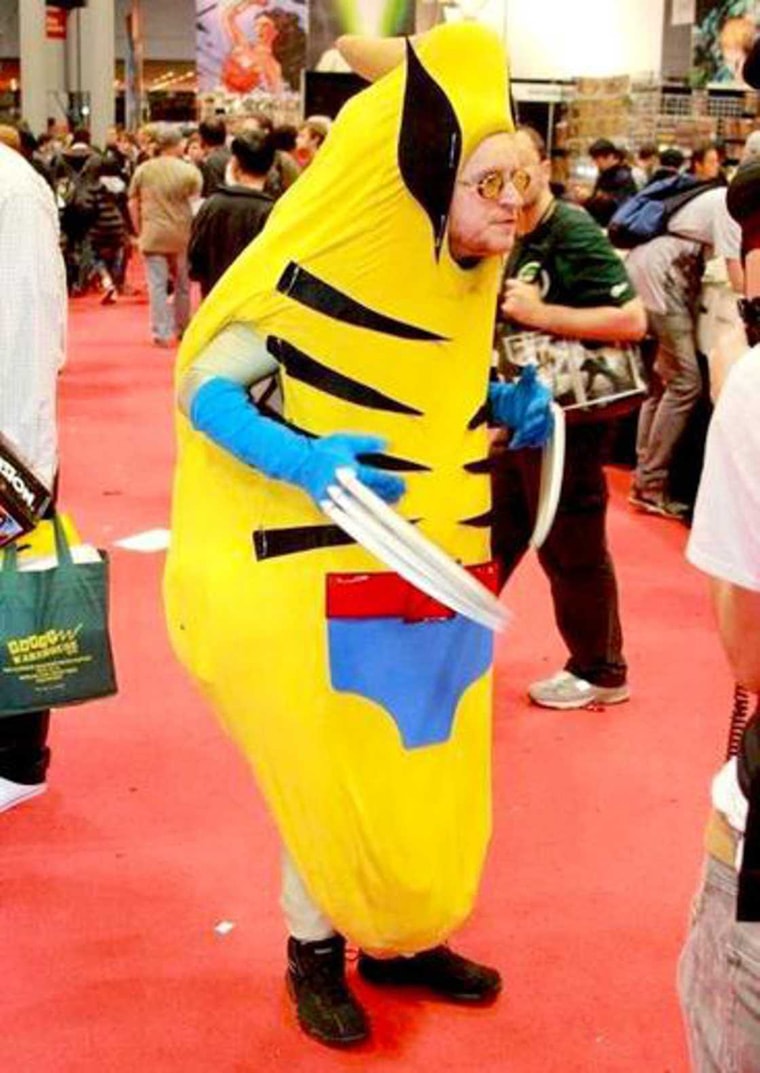 pikachu cosplay comicon