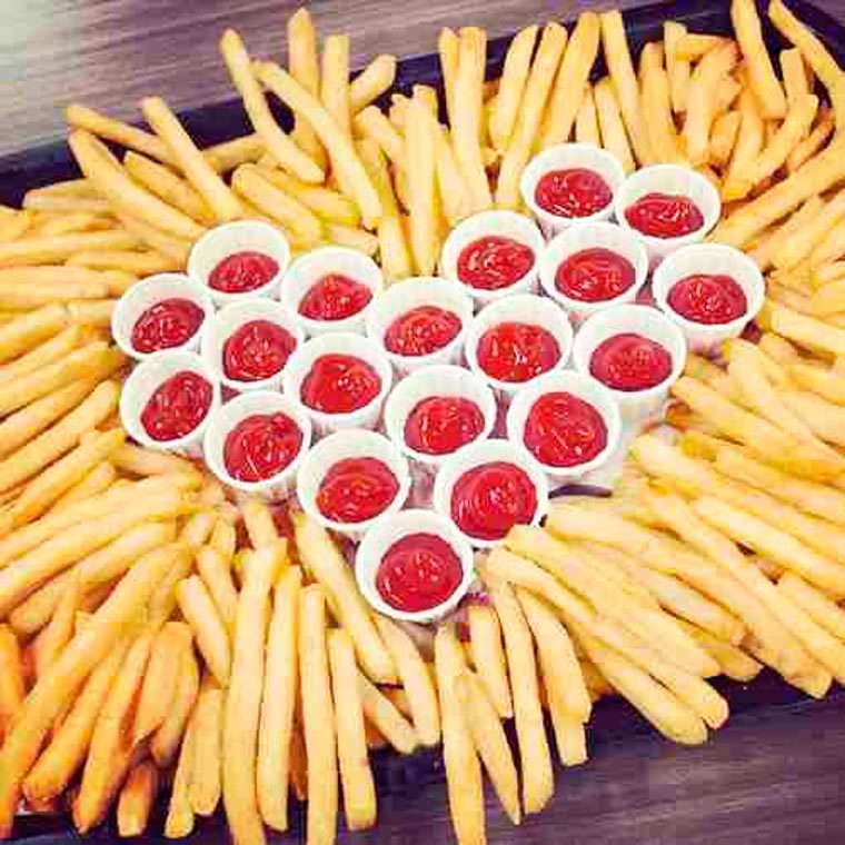 coeur en frite ketchup